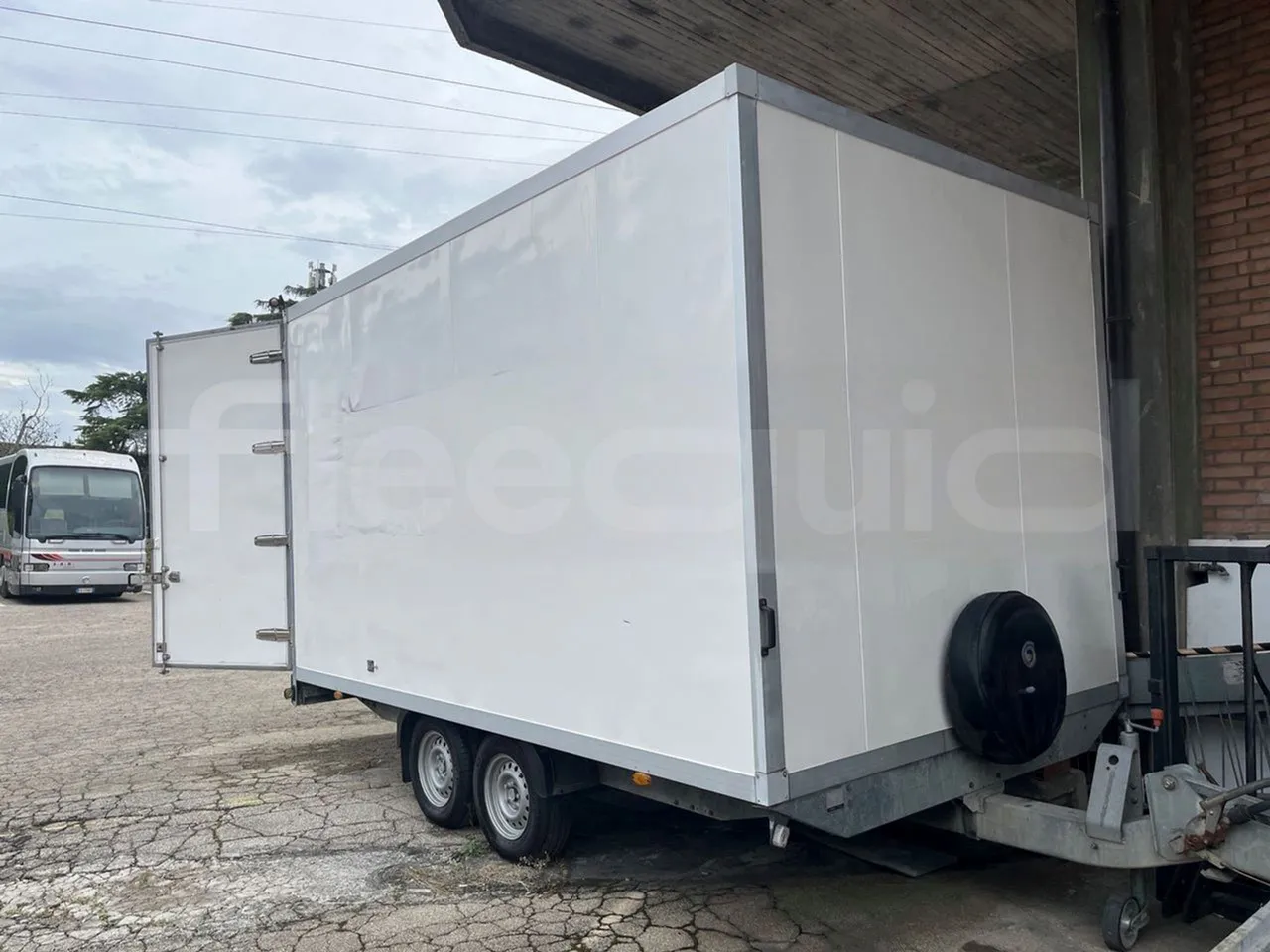 Humbaur Rimorchio 205122-20S - 6.164m - Base cover photo