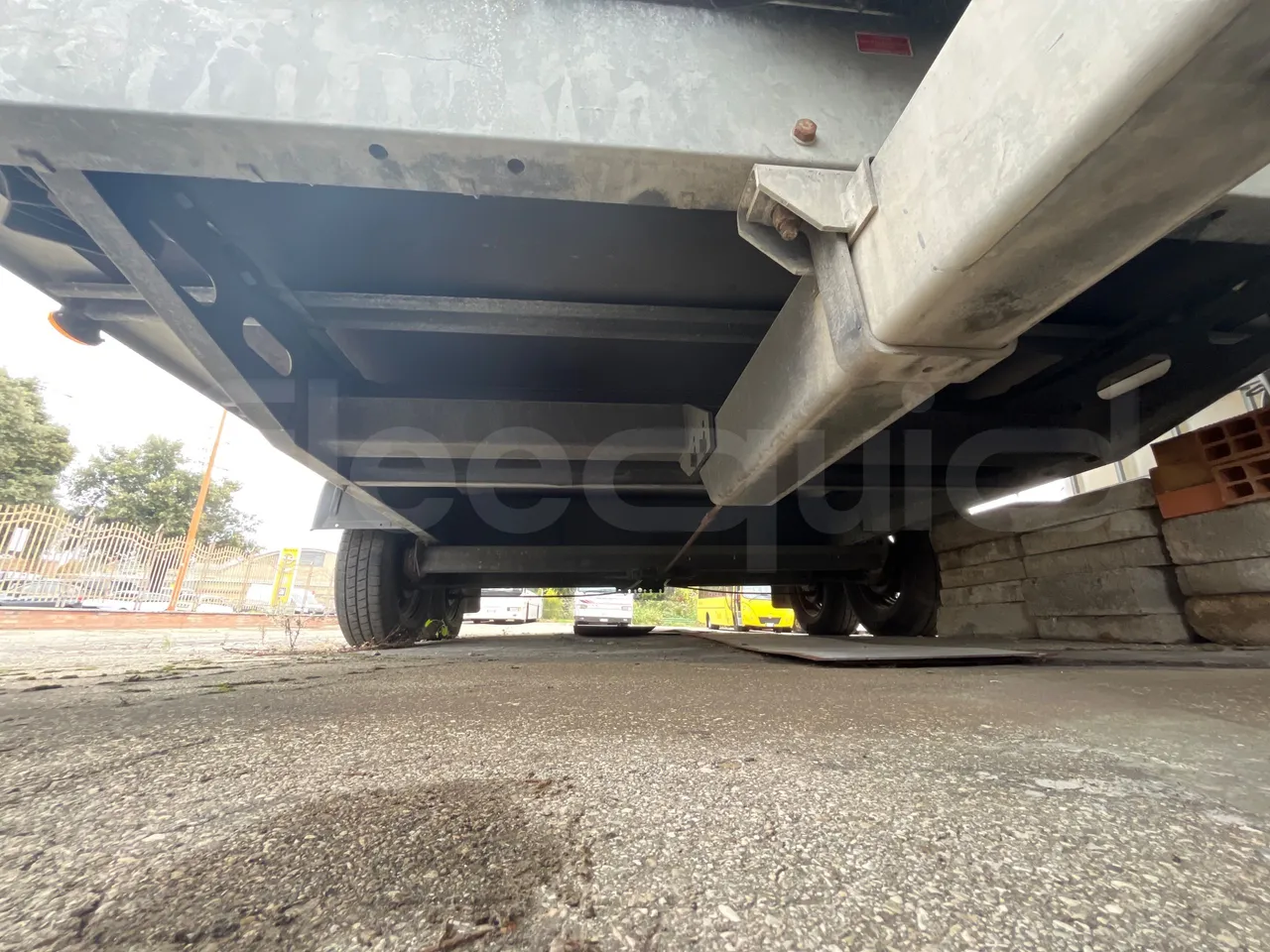 Humbaur Rimorchio 205122-20S - 6.164m - front discs right