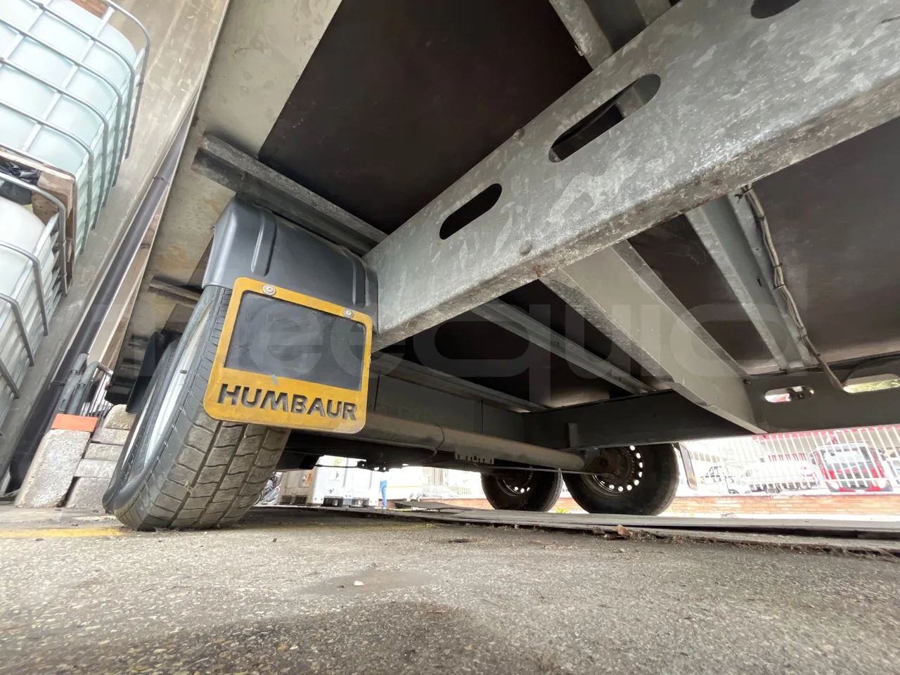 Humbaur Rimorchio 205122-20S - 6.164m - front axle left side