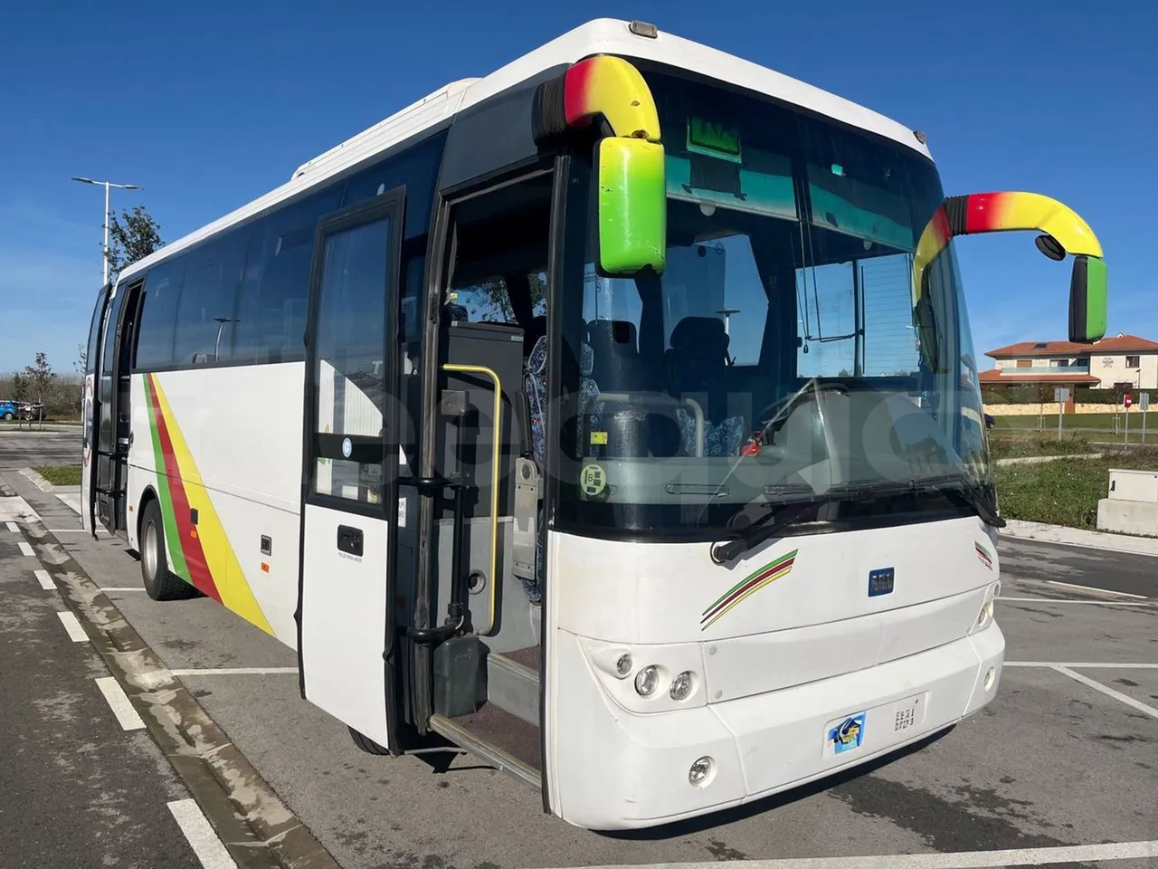 Bmc PROBUS TBX 850 - EUR4 -178kW -9.156m - 3/4 right front doors open