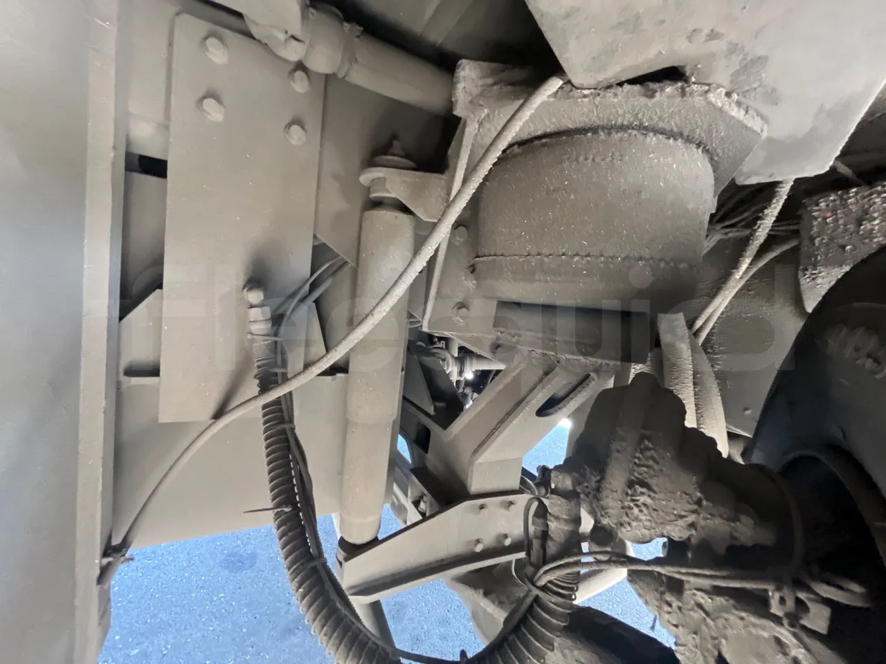 Bmc PROBUS TBX 850 - EUR4 -178kW -9.156m - front air springs right