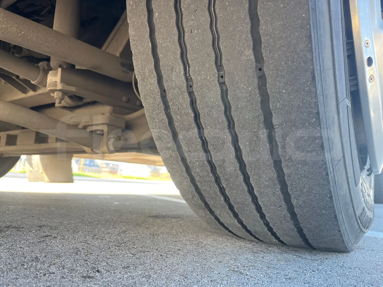 Bmc PROBUS TBX 850 - EUR4 -178kW -9.156m - tread condition front tires right