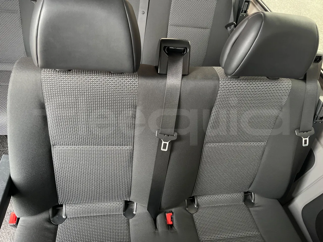 Mercedes-Benz Sprinter 906AC35 - EUR5 - 140kW - 5.910m - central seat safety belt