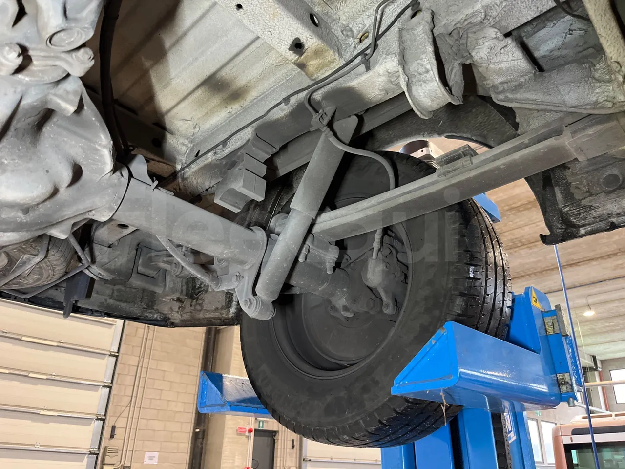 Mercedes-Benz Sprinter 906AC35 - EUR5 - 140kW - 5.910m - axle 2 discs left