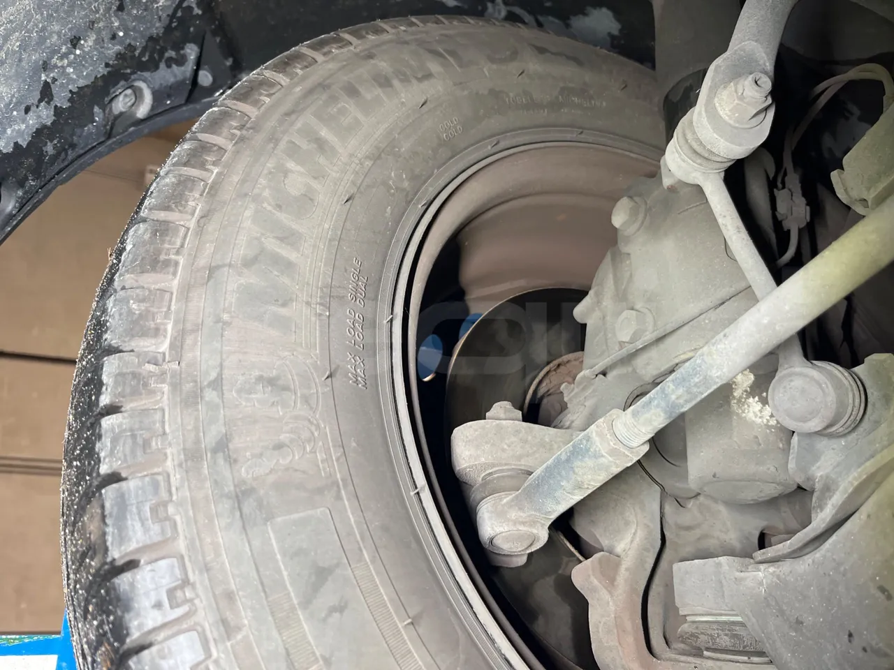 Mercedes-Benz Sprinter 906AC35 - EUR5 - 140kW - 5.910m - front discs right