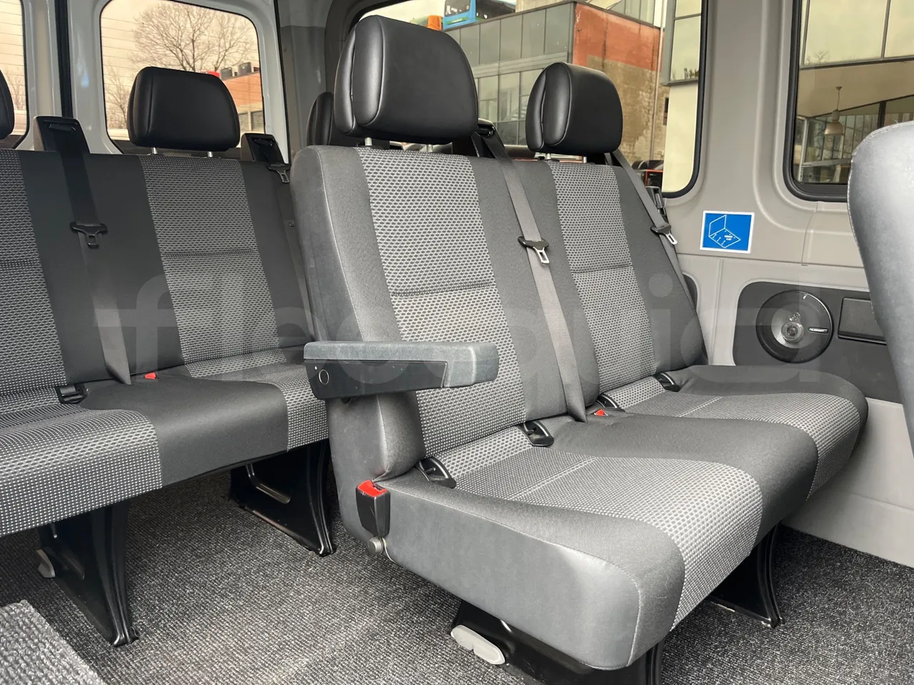 Mercedes-Benz Sprinter 906AC35 - EUR5 - 140kW - 5.910m - reverse view middle aisle