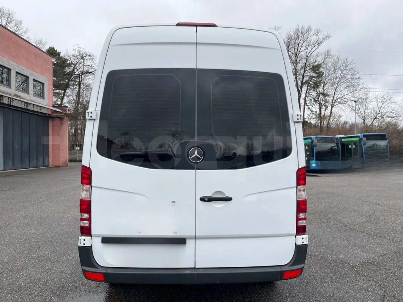 Mercedes-Benz Sprinter 906AC35 - EUR5 - 140kW - 5.910m - rear hatch closed