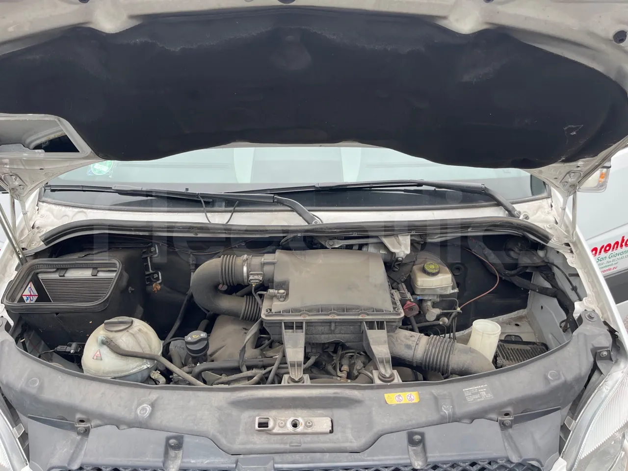 Mercedes-Benz Sprinter 906AC35 - EUR5 - 140kW - 5.910m - rear hatch open