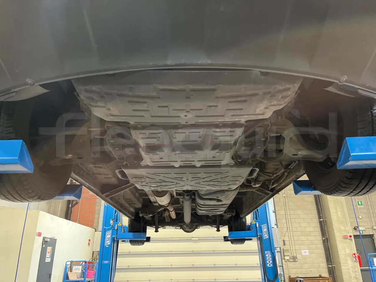 Mercedes-Benz Sprinter 906AC35 - EUR5 - 140kW - 5.910m - front undercarriage from front