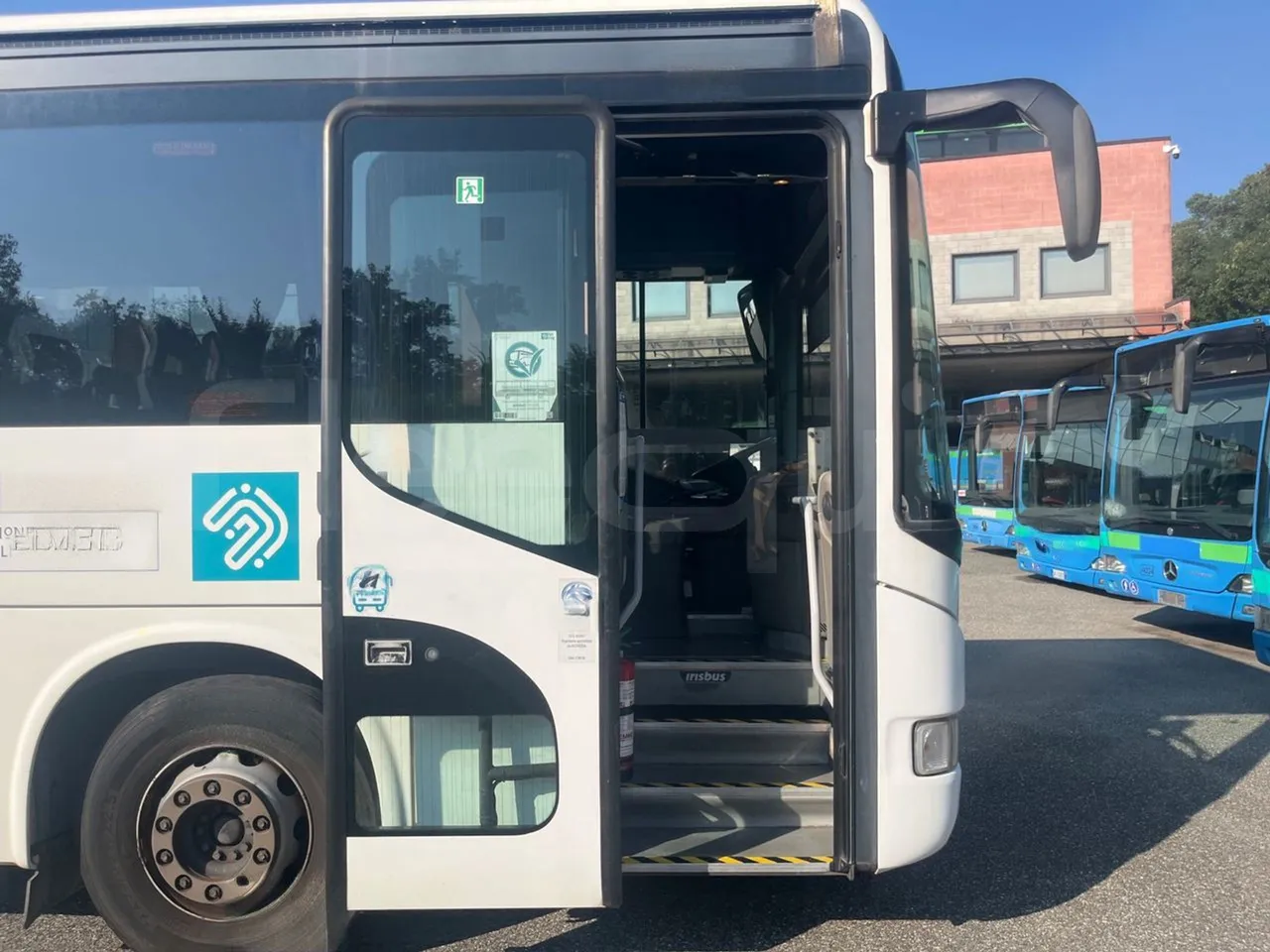 Irisbus Arway SFR160/ Euro 5 - 280Kw - 11,990 Mt - front door 2 open