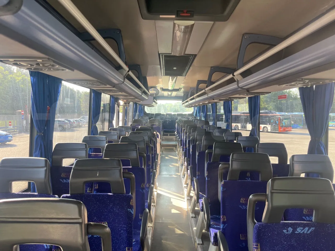 Irisbus Arway SFR160/ Euro 5 - 280Kw - 11,990 Mt - hostes microphone accessories photo