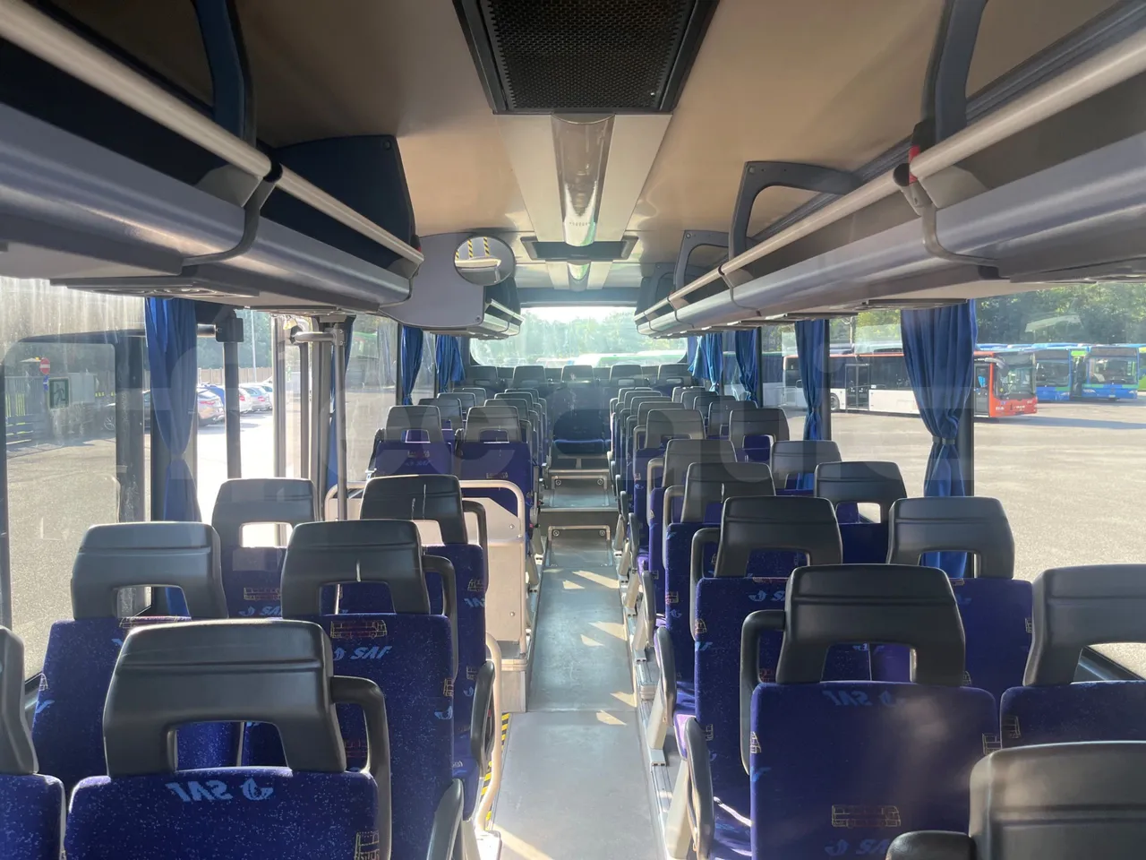 Irisbus Arway SFR160/ Euro 5 - 280Kw - 11,990 Mt - handrails photo