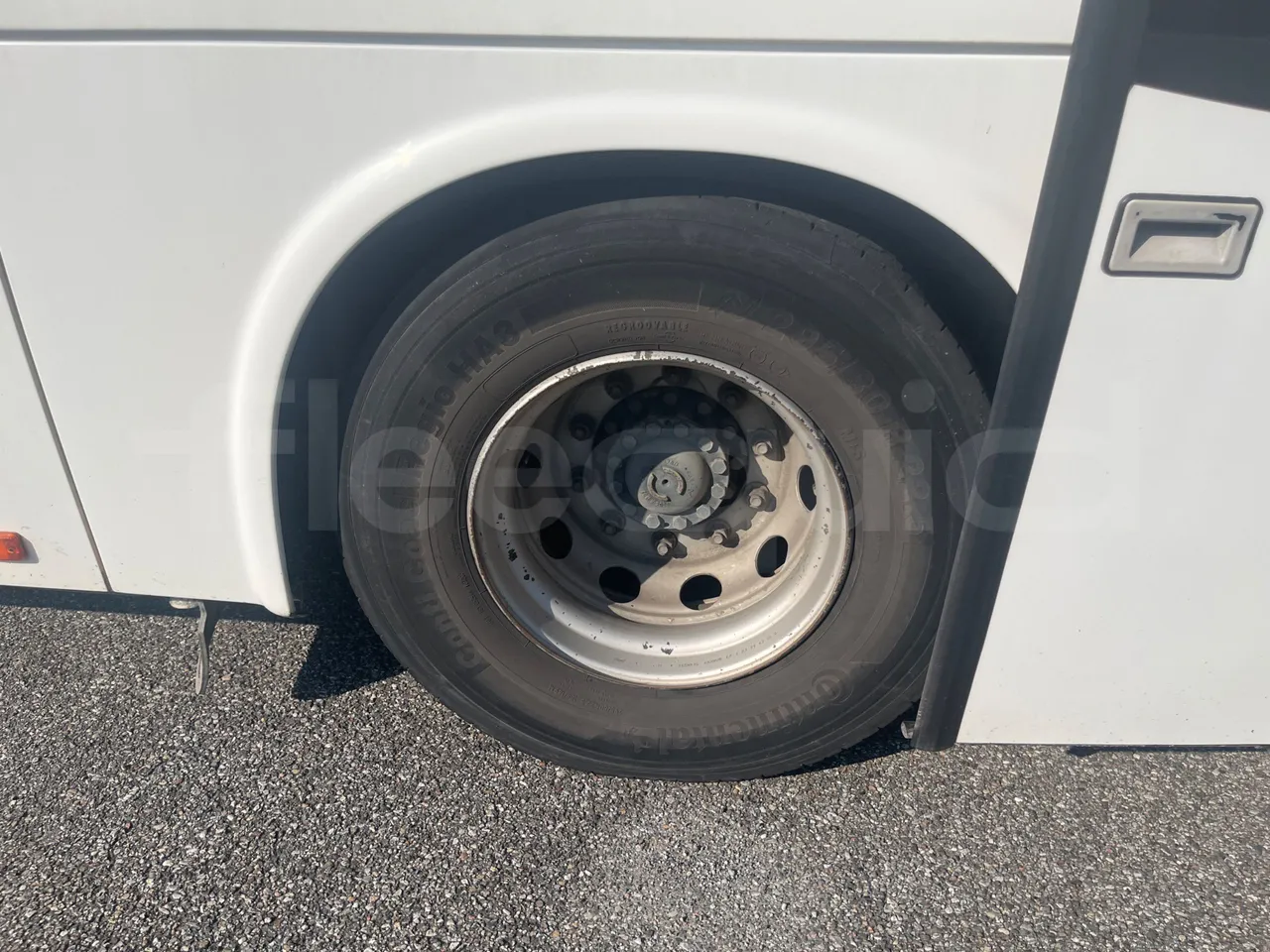 Irisbus Arway SFR160/ Euro 5 - 280Kw - 11,990 Mt - tread condition front tires left