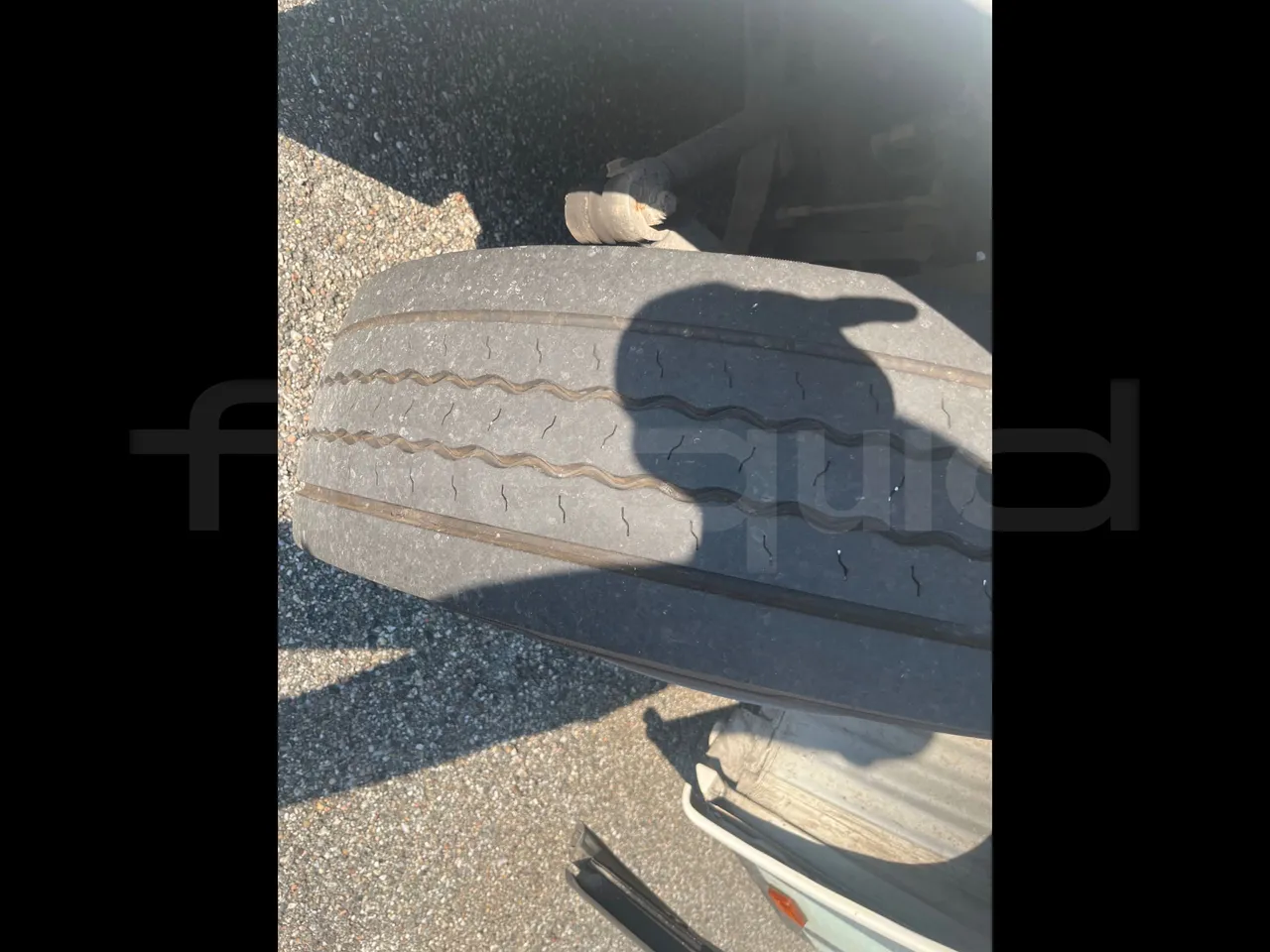 Irisbus Arway SFR160/ Euro 5 - 280Kw - 11,990 Mt - tread condition front tires right
