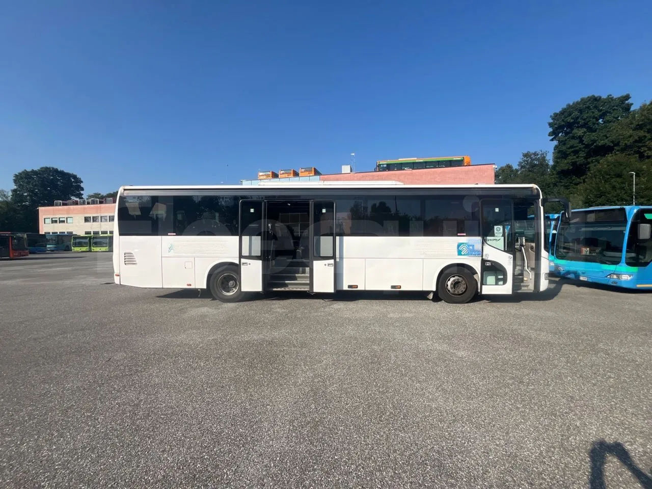 Irisbus Arway SFR160/ Euro 5 - 280Kw - 11,990 Mt - platform open photo