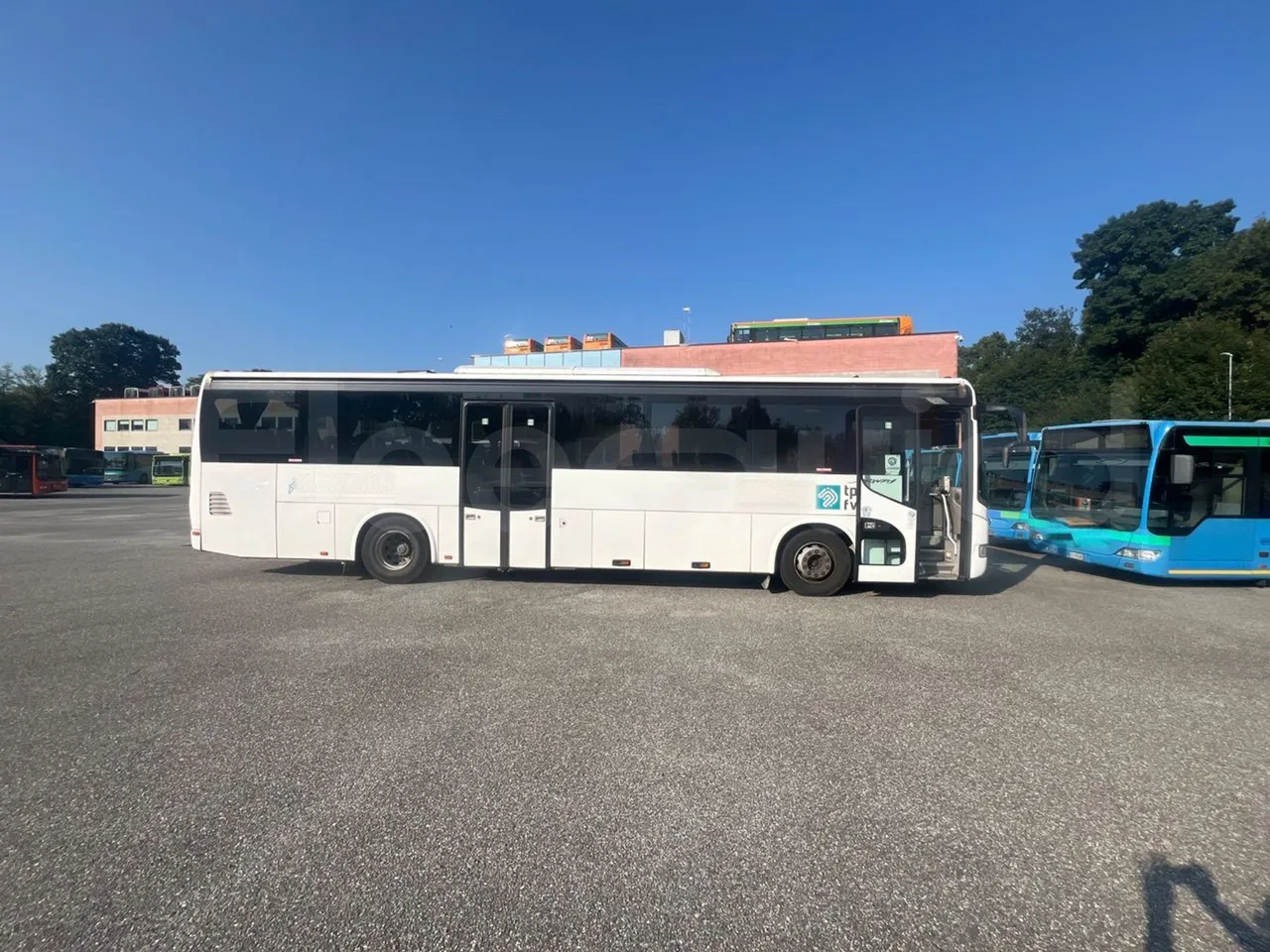 Irisbus Arway SFR160/ Euro 5 - 280Kw - 11,990 Mt - left side photo