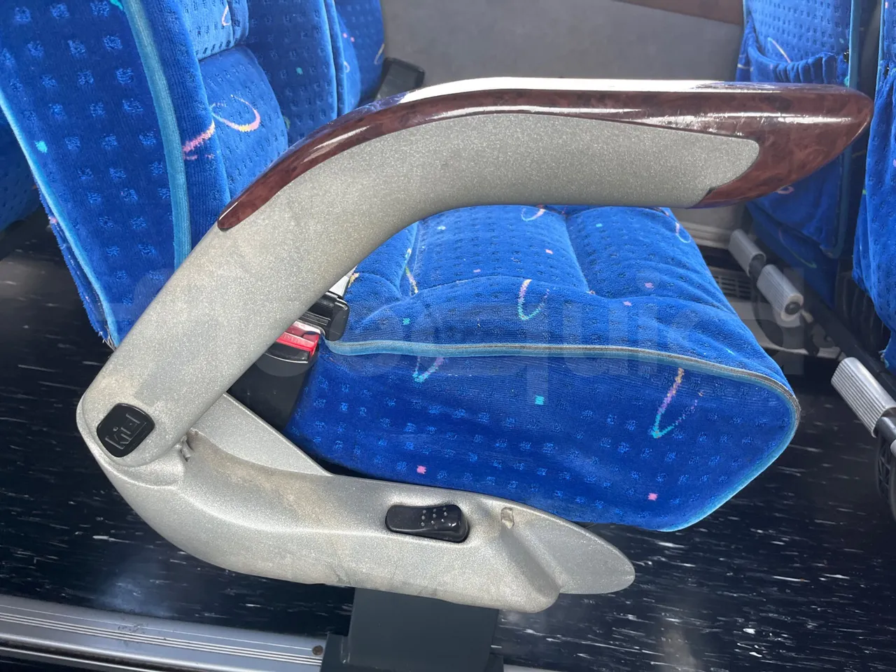 Irisbus Domino Orlandi 2001 397E.12.43 - Euro3 - 317kW - 12mt - armrest detail photo