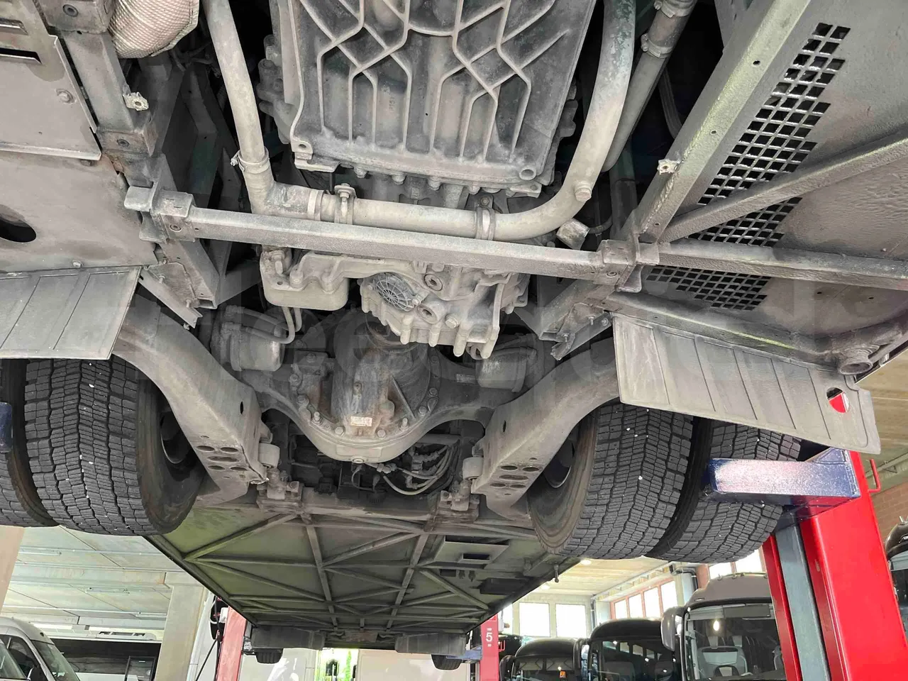 Iveco Magelys   SFR2XX QC M8CU - Euro6 - 294Kw - 12,830mt - central axle (18m)