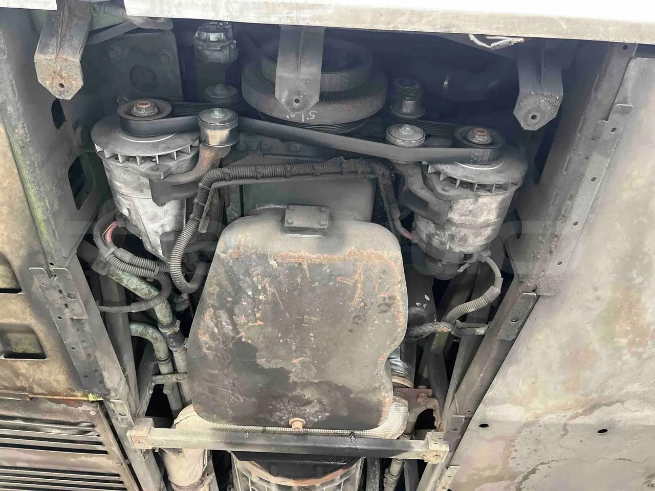 Iveco Magelys   SFR2XX QC M8CU - Euro6 - 294Kw - 12,830mt - engine without protection