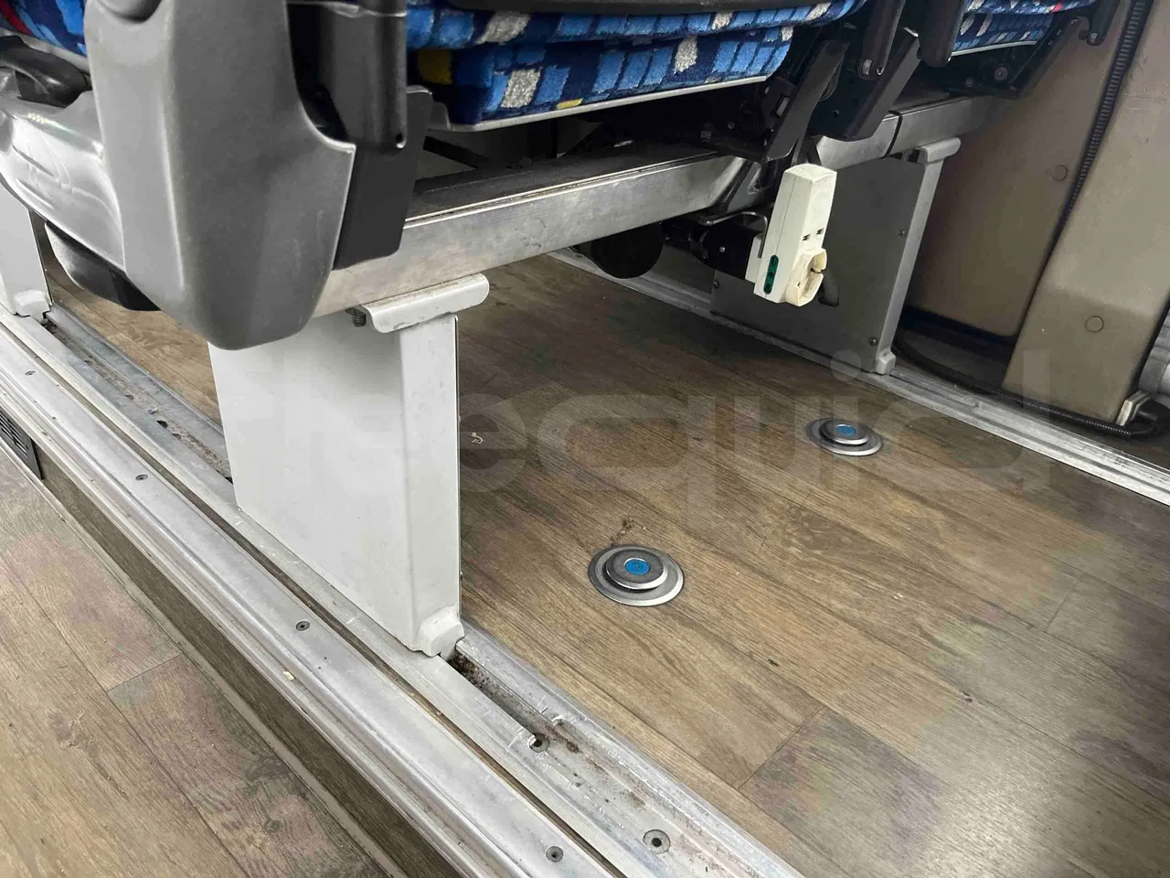 Iveco Magelys   SFR2XX QC M8CU - Euro6 - 294Kw - 12,830mt - folding seat photo