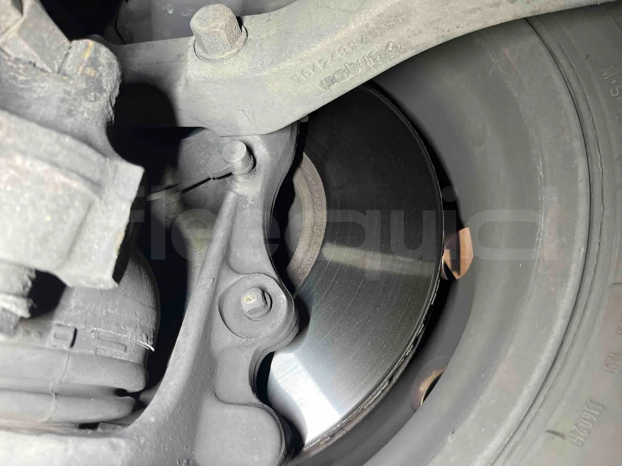 Iveco Magelys   SFR2XX QC M8CU - Euro6 - 294Kw - 12,830mt - front discs right