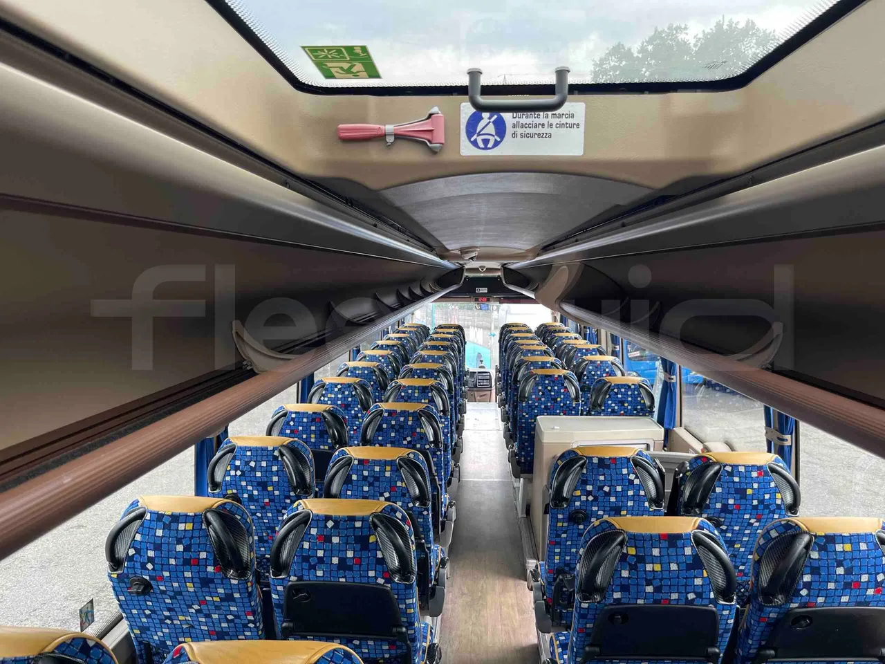Iveco Magelys   SFR2XX QC M8CU - Euro6 - 294Kw - 12,830mt - overhead compartments photo