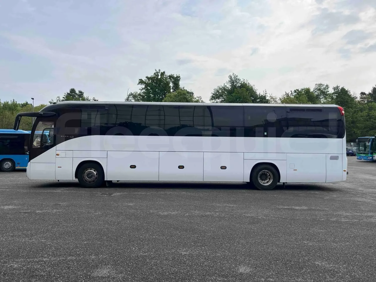 Iveco Magelys   SFR2XX QC M8CU - Euro6 - 294Kw - 12,830mt - left side photo