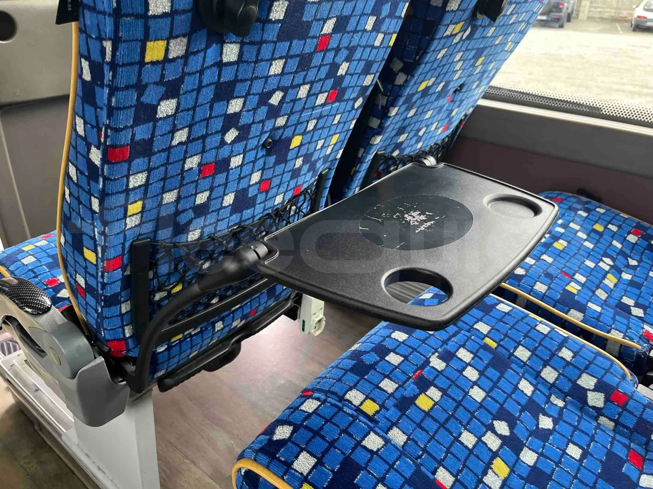 Iveco Magelys   SFR2XX QC M8CU - Euro6 - 294Kw - 12,830mt - table detail photo