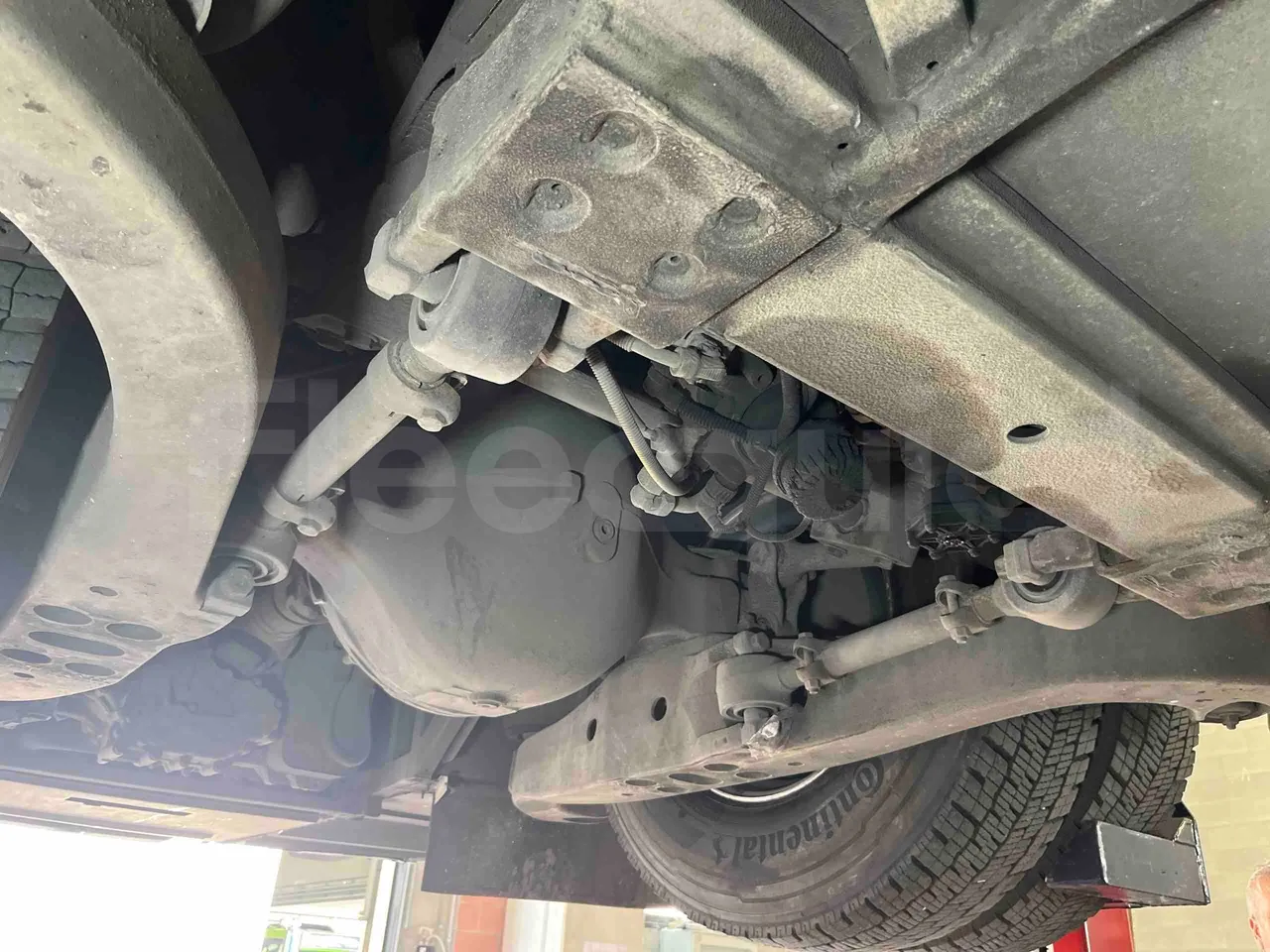 Iveco Magelys   SFR2XX QC M8CU - Euro6 - 294Kw - 12,830mt - axle 3 left side