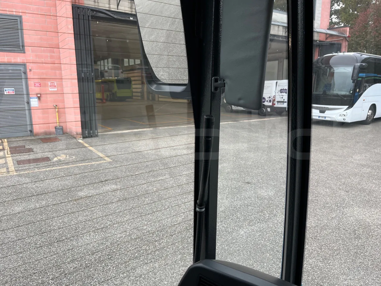 Mercedes-Benz Citaro O 530 628.02 - EUR5 - 210kW - 11.95m - driver microphone accessories photo
