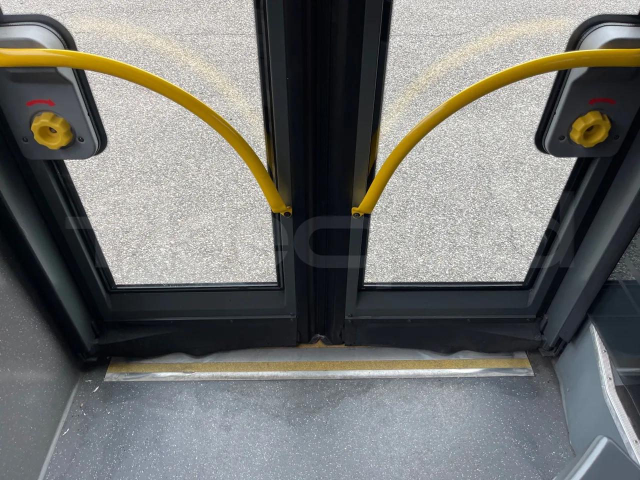 Mercedes-Benz Citaro O 530 628.02 - EUR5 - 210kW - 11.95m - door mechanism photo