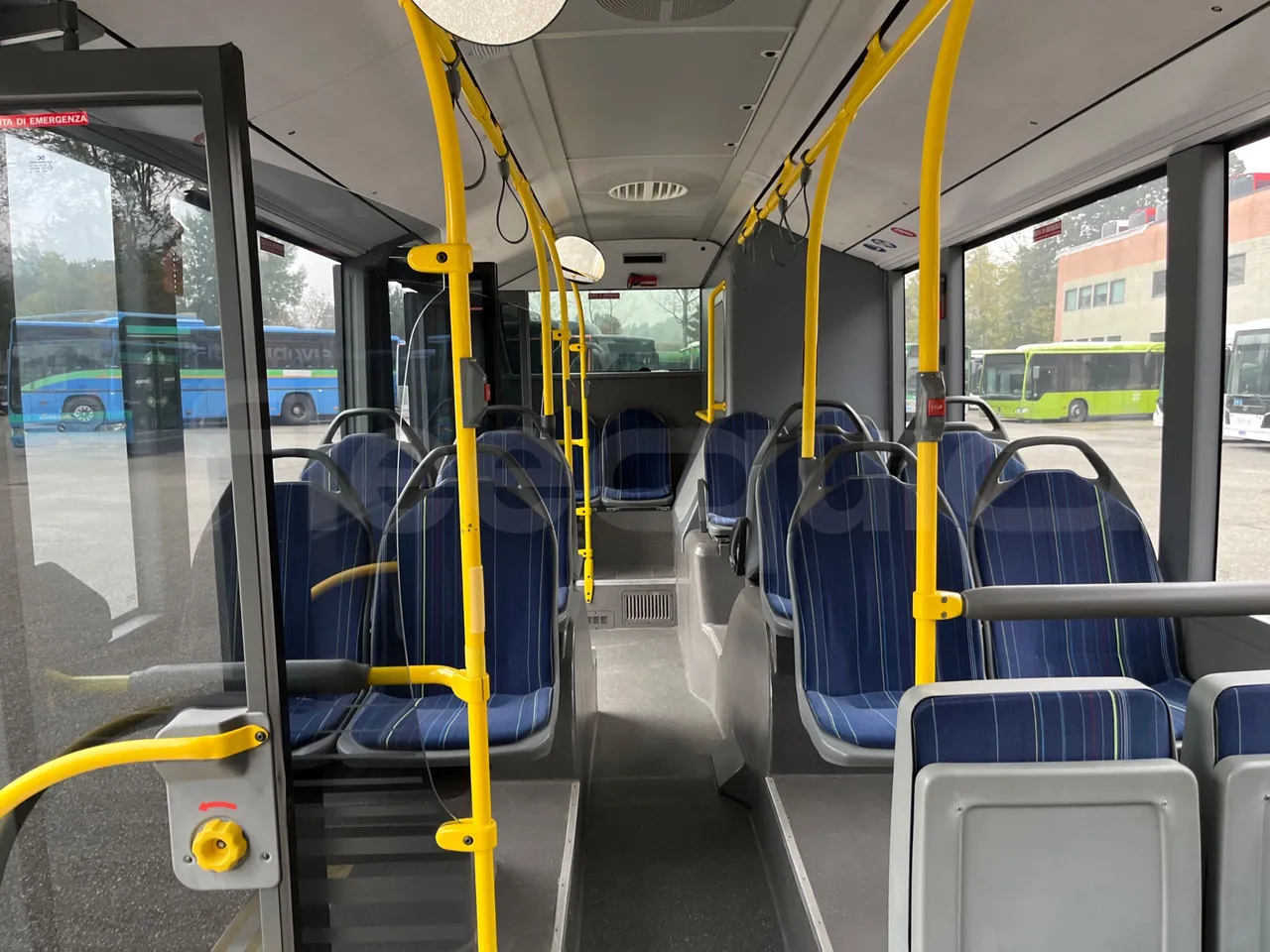 Mercedes-Benz Citaro O 530 628.02 - EUR5 - 210kW - 11.95m - reverse view middle aisle