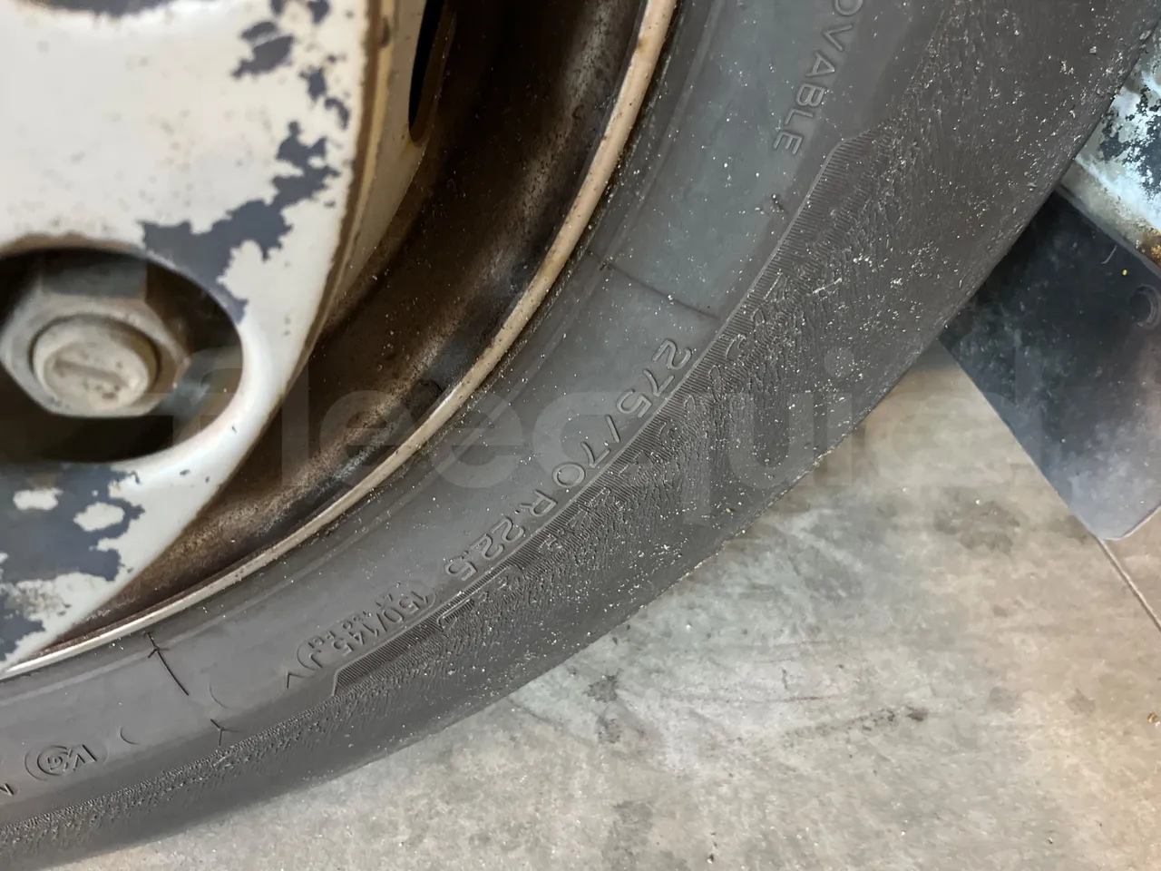 Mercedes-Benz Citaro O 530 628.02 - EUR5 - 210kW - 11.95m - front left tire measurements