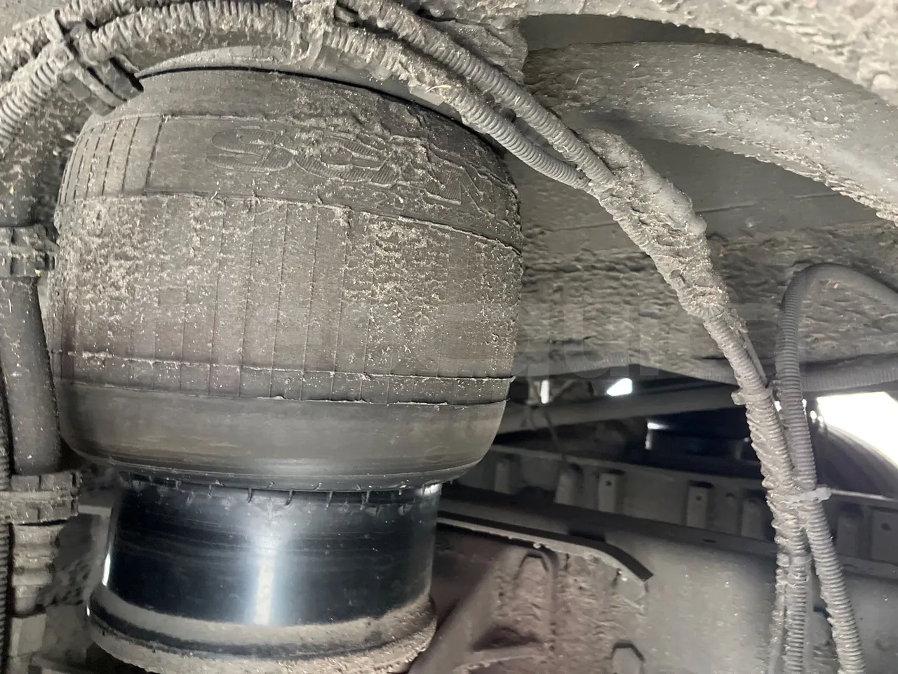 Scania Irizar i4H 11.48 - Euro6 - 302kW - 11.480mt - front air springs left