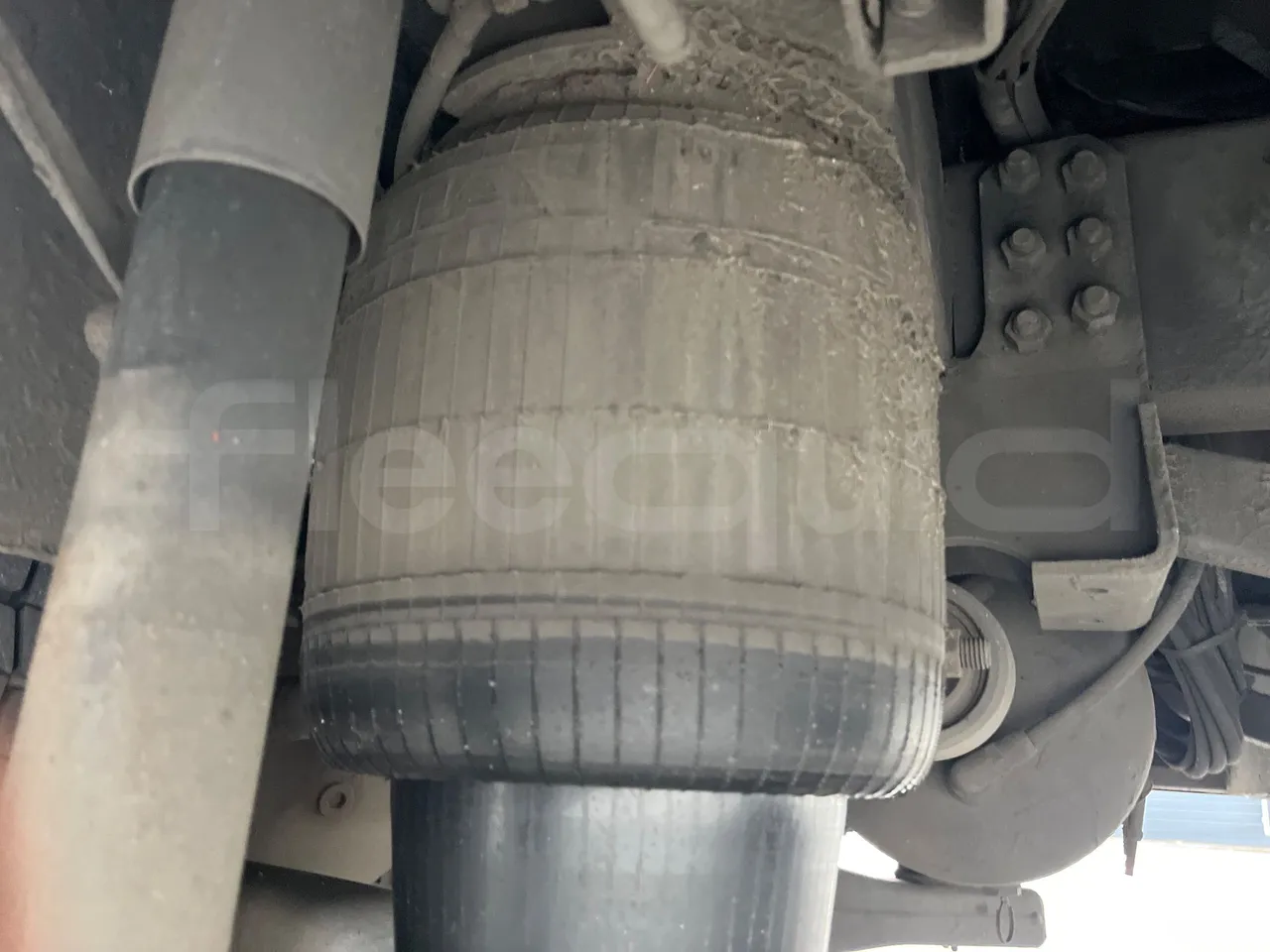 Scania Irizar i4H 11.48 - Euro6 - 302kW - 11.480mt - axle 2 shock absorbers 2 left