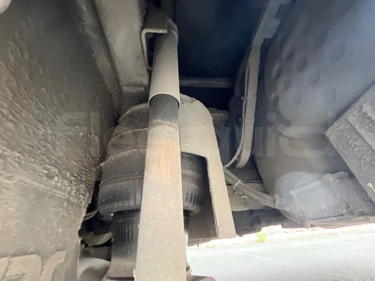 Scania Irizar i4H 11.48 - Euro6 - 302kW - 11.480mt - axle 2 shock absorbers 2 left