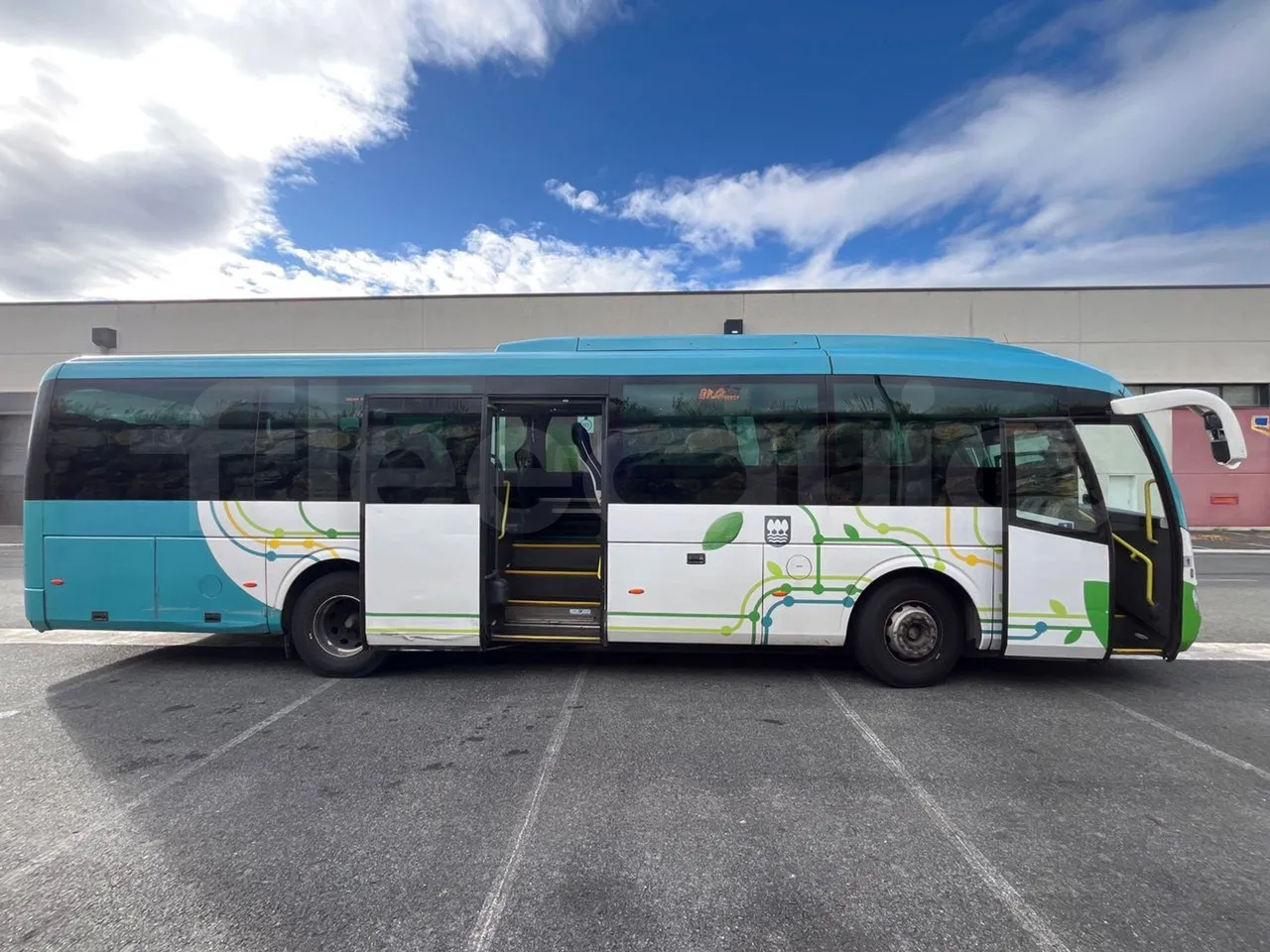 Scania Irizar i4H 11.48 - Euro6 - 302kW - 11.480mt - right side doors open