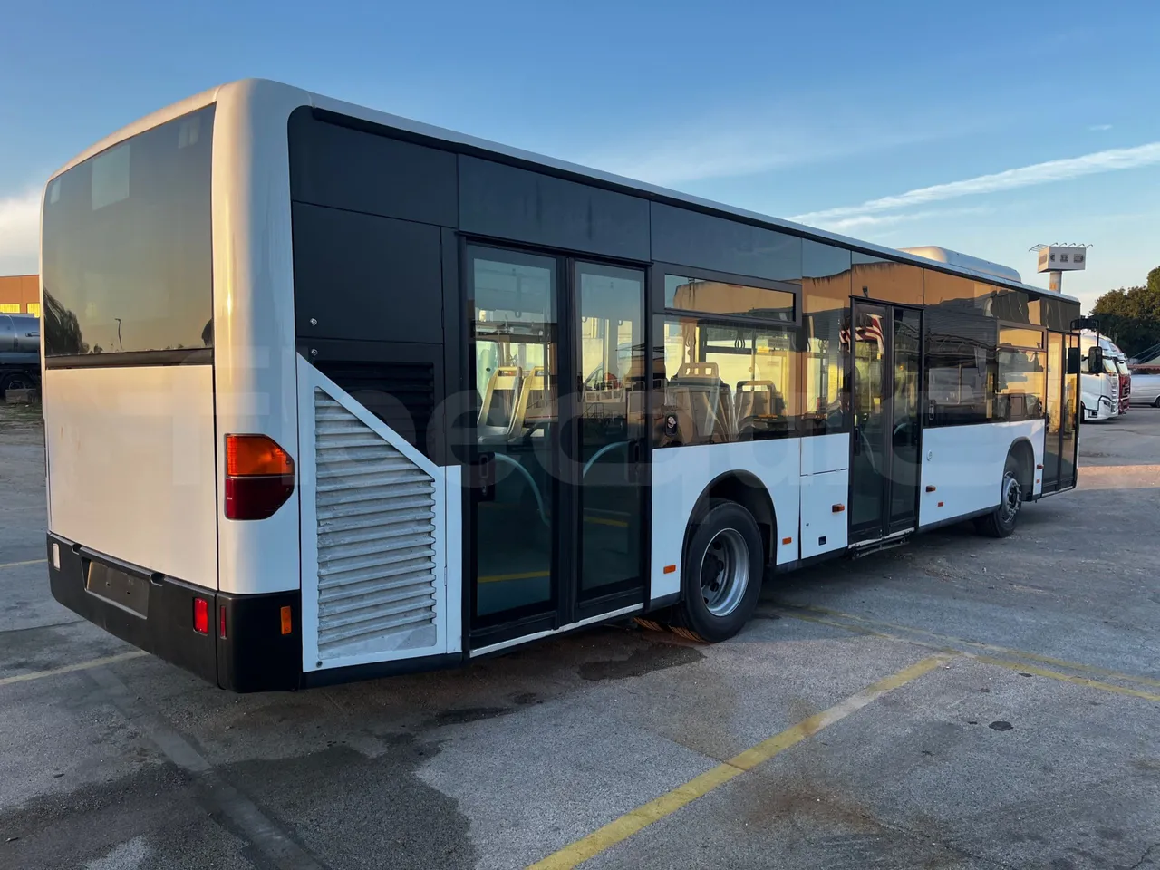 Mercedes-Benz Citaro O 530 - EUR3 - 220kW - 12.000m - 3/4 right rear doors closed