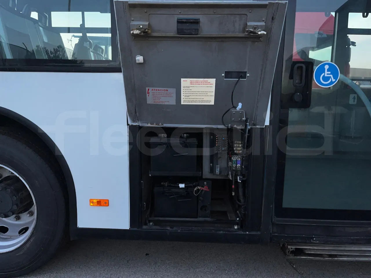 Mercedes-Benz Citaro O 530 - EUR3 - 220kW - 12.000m - external compartments photo