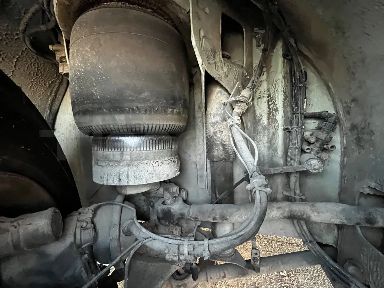 Mercedes-Benz Citaro O 530 - EUR3 - 220kW - 12.000m - front air springs left