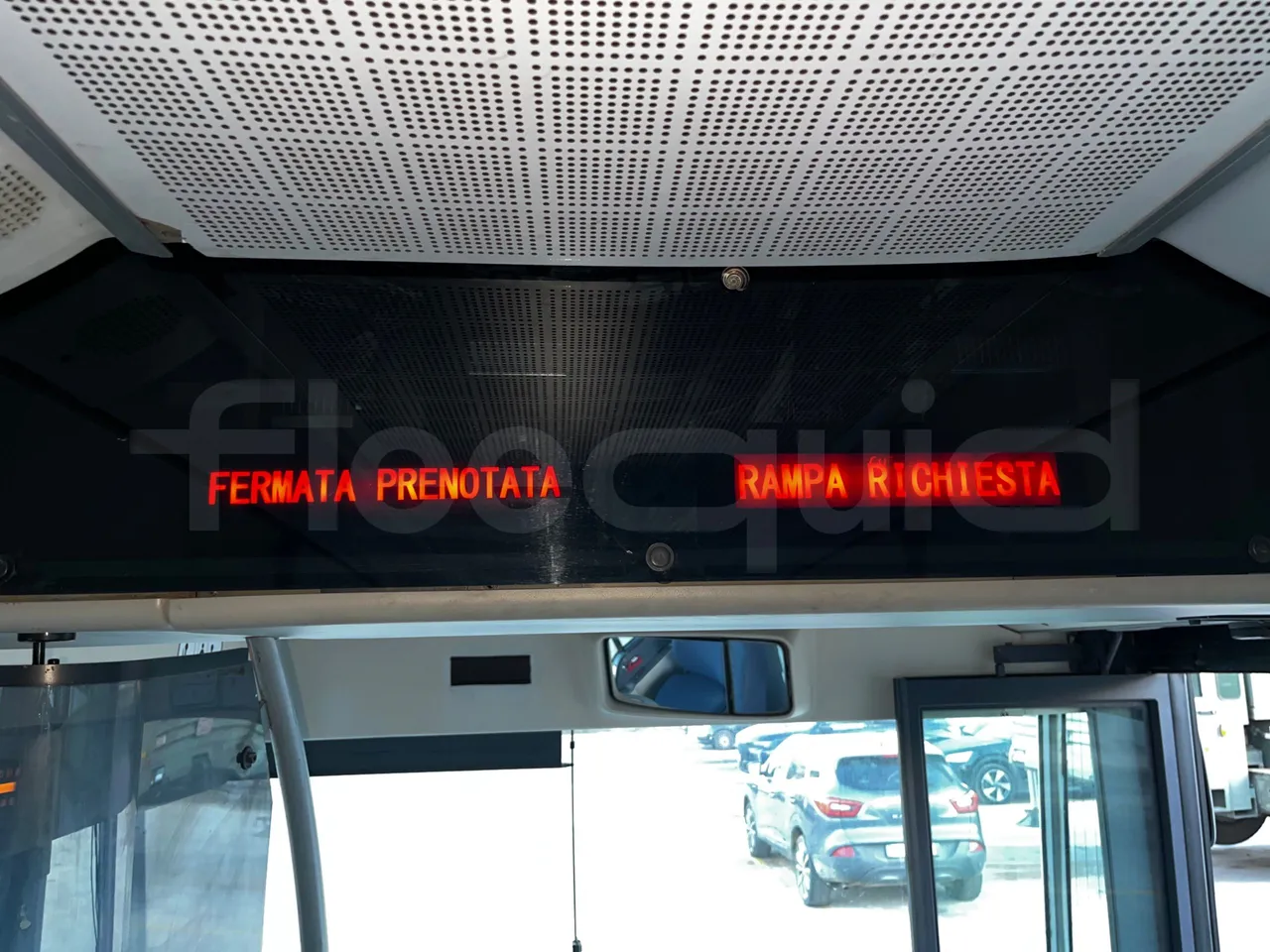 Mercedes-Benz Citaro O 530 - EUR3 - 220kW - 12.000m - handrails photo