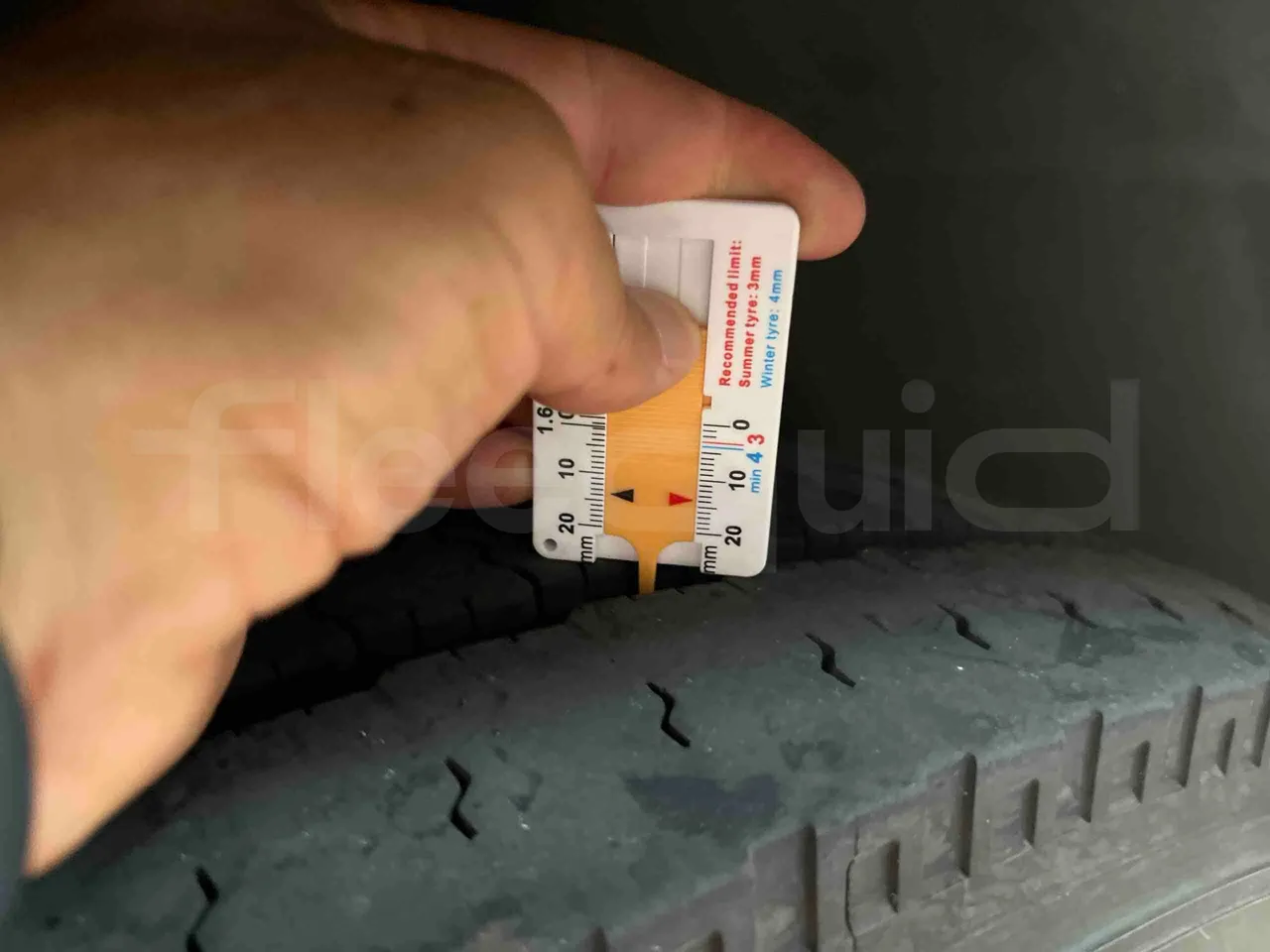 Iveco Citelis - First Axle Left Side: Tyre Thickness