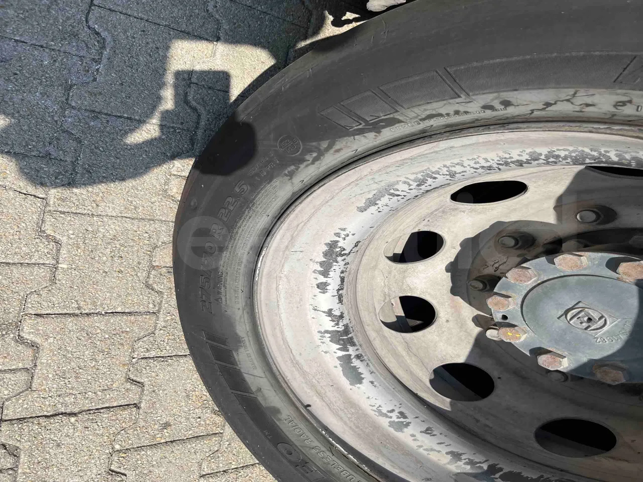 Iveco Citelis - Second Axle Left Side: Tyre Thickness