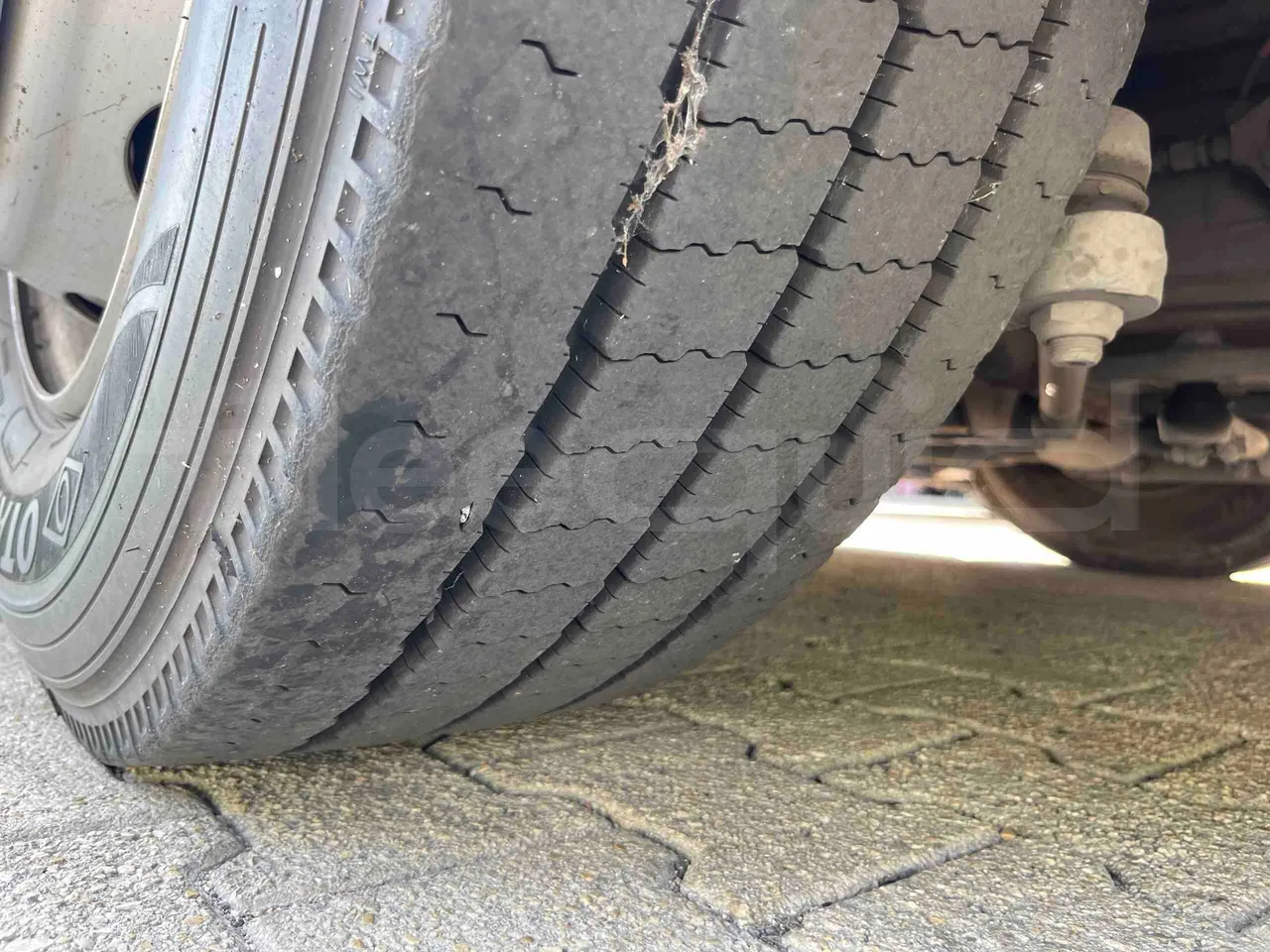 Iveco Citelis - Second Axle Left Side: Complete Wheel