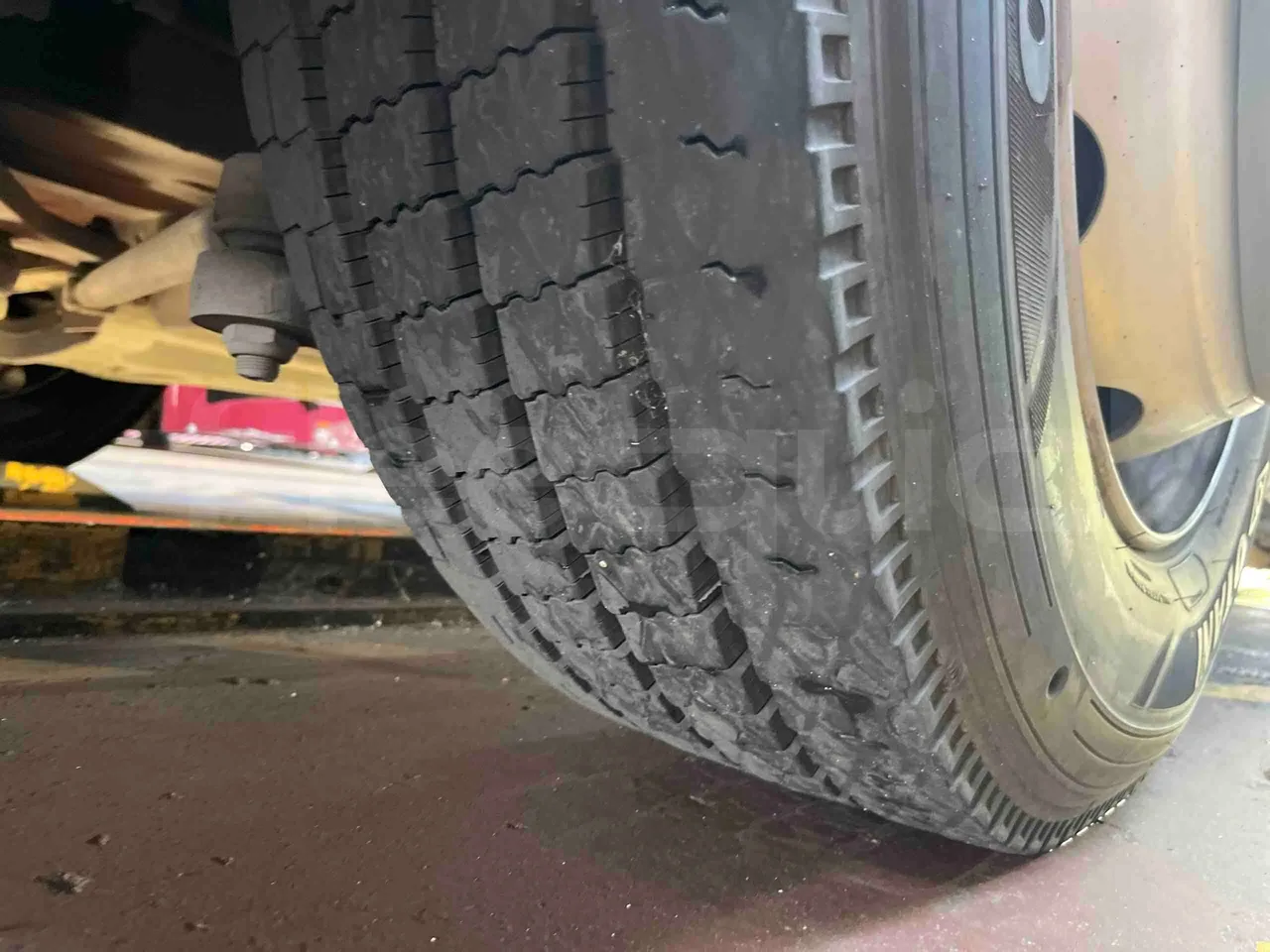 Iveco Citelis - First Axle Left Side: Tyre Tread