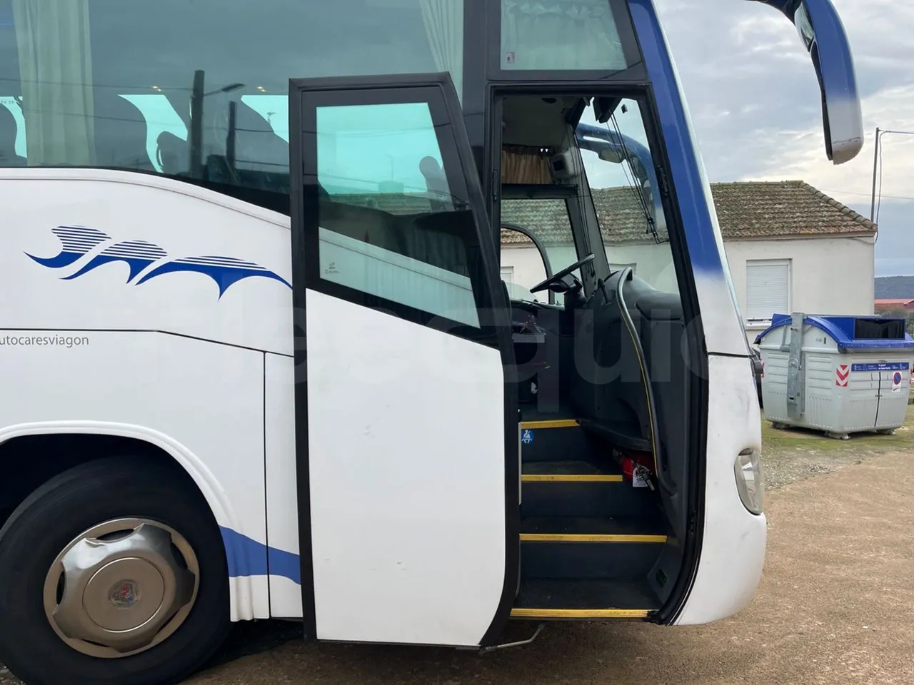 Scania 114B4X2 K114IB4X2 - Euro4 - 280kW - 12mt - front door 1 open