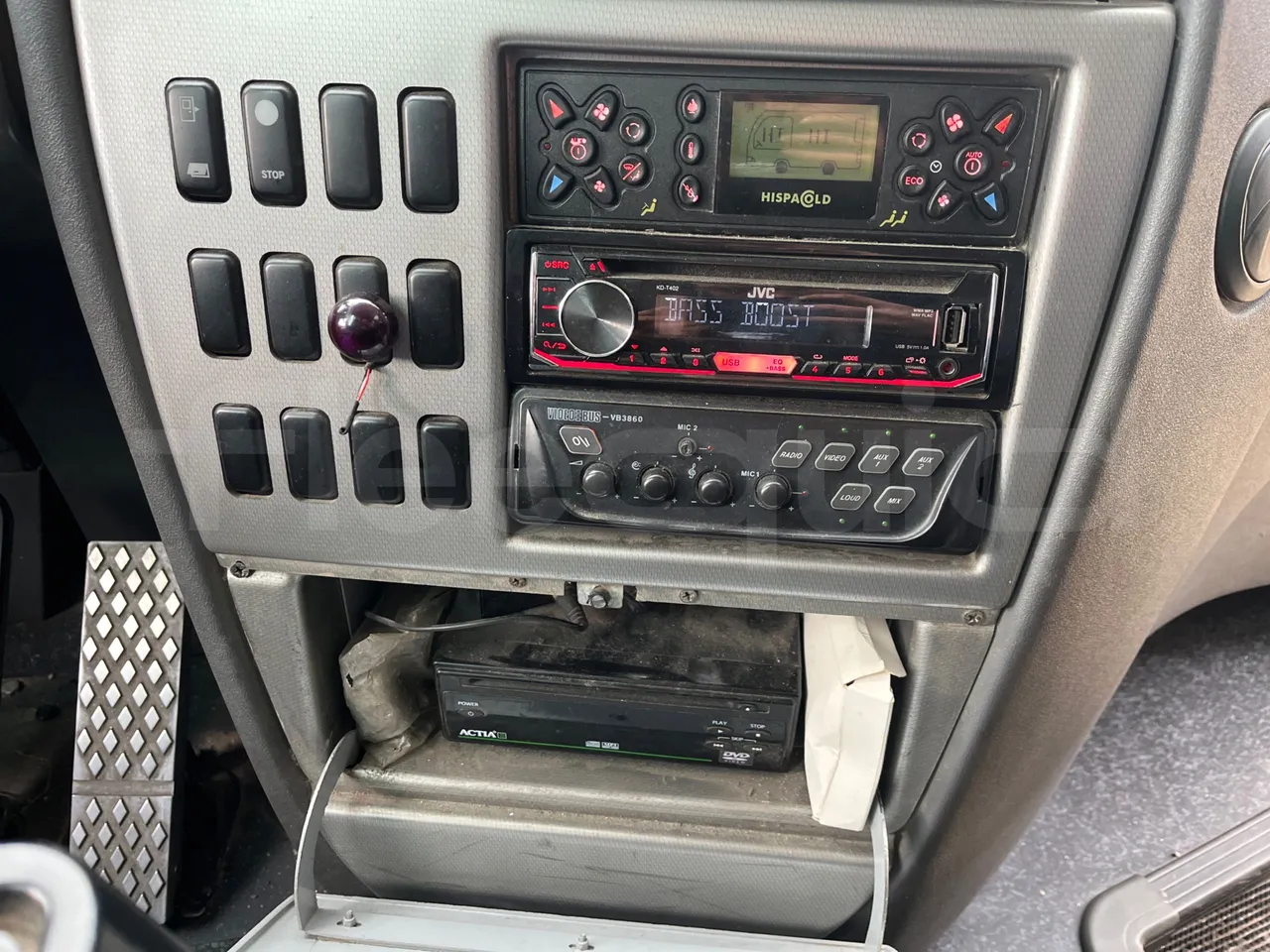 Scania 114B4X2 K114IB4X2 - Euro4 - 280kW - 12mt - radio accessories photo