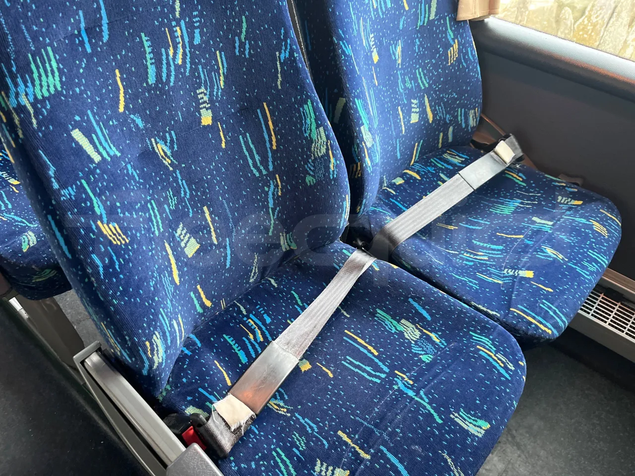 Scania 114B4X2 K114IB4X2 - Euro4 - 280kW - 12mt - central seat safety belt