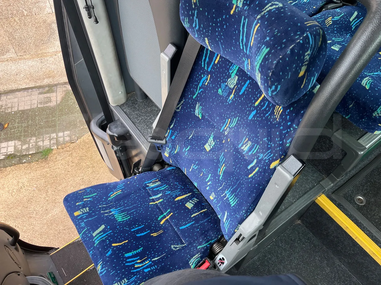 Scania 114B4X2 K114IB4X2 - Euro4 - 280kW - 12mt - hostess seat photo