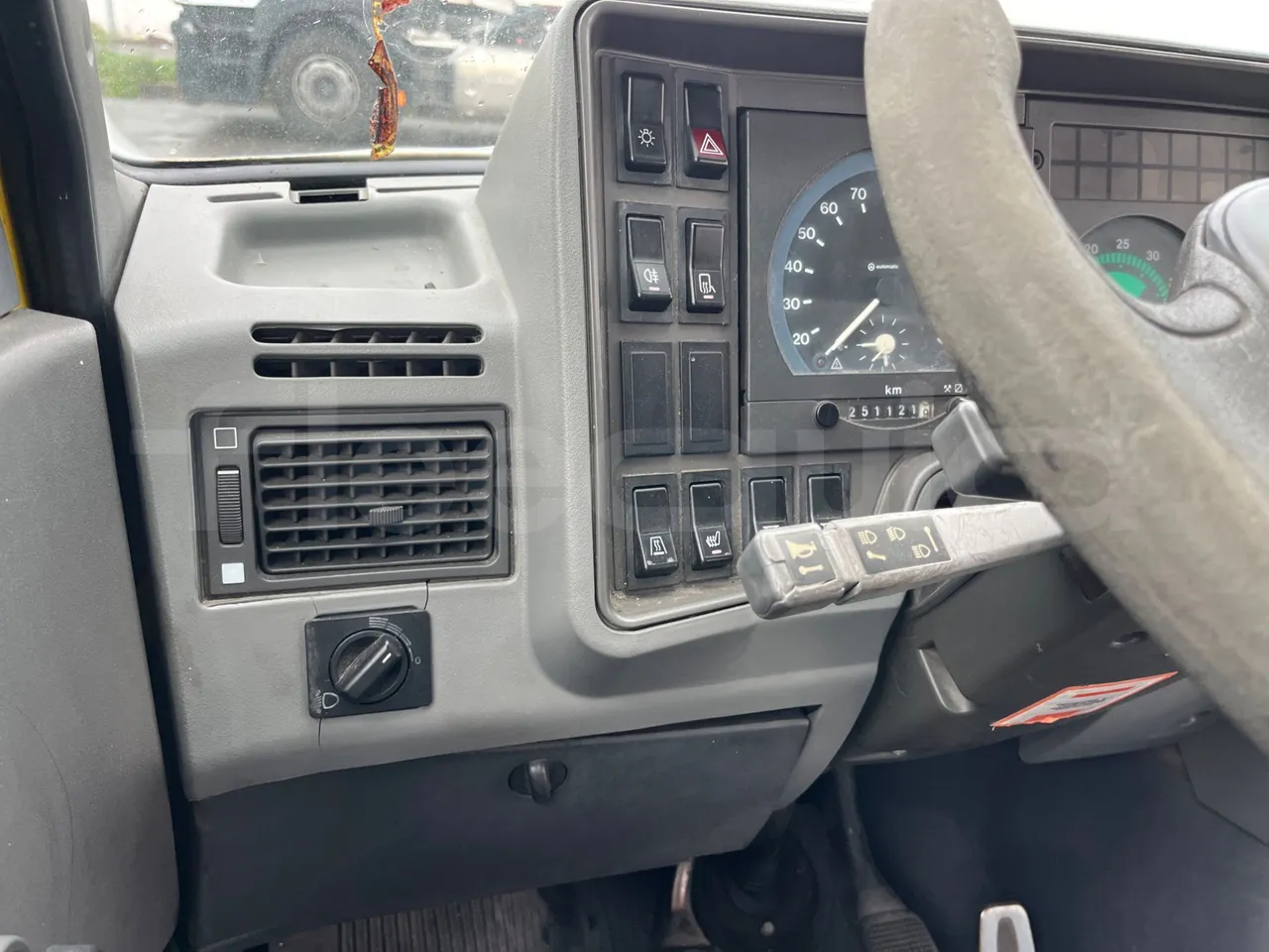 Iveco Turbo Daily A40E10 31 - EUR2 - 76kW - 5.970m - onboard devices 1